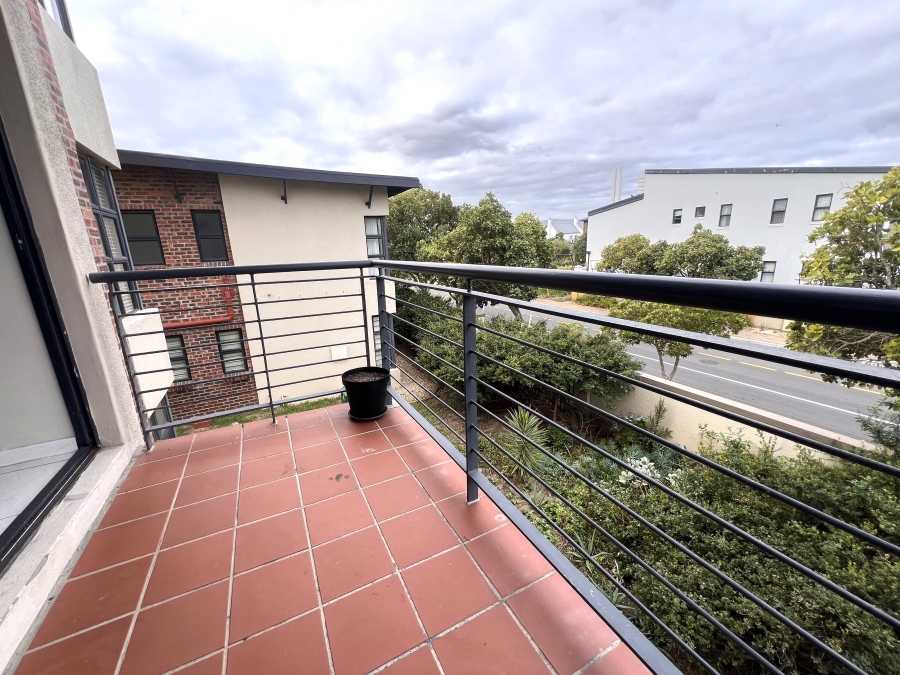 2 Bedroom Property for Sale in Royal Ascot Western Cape